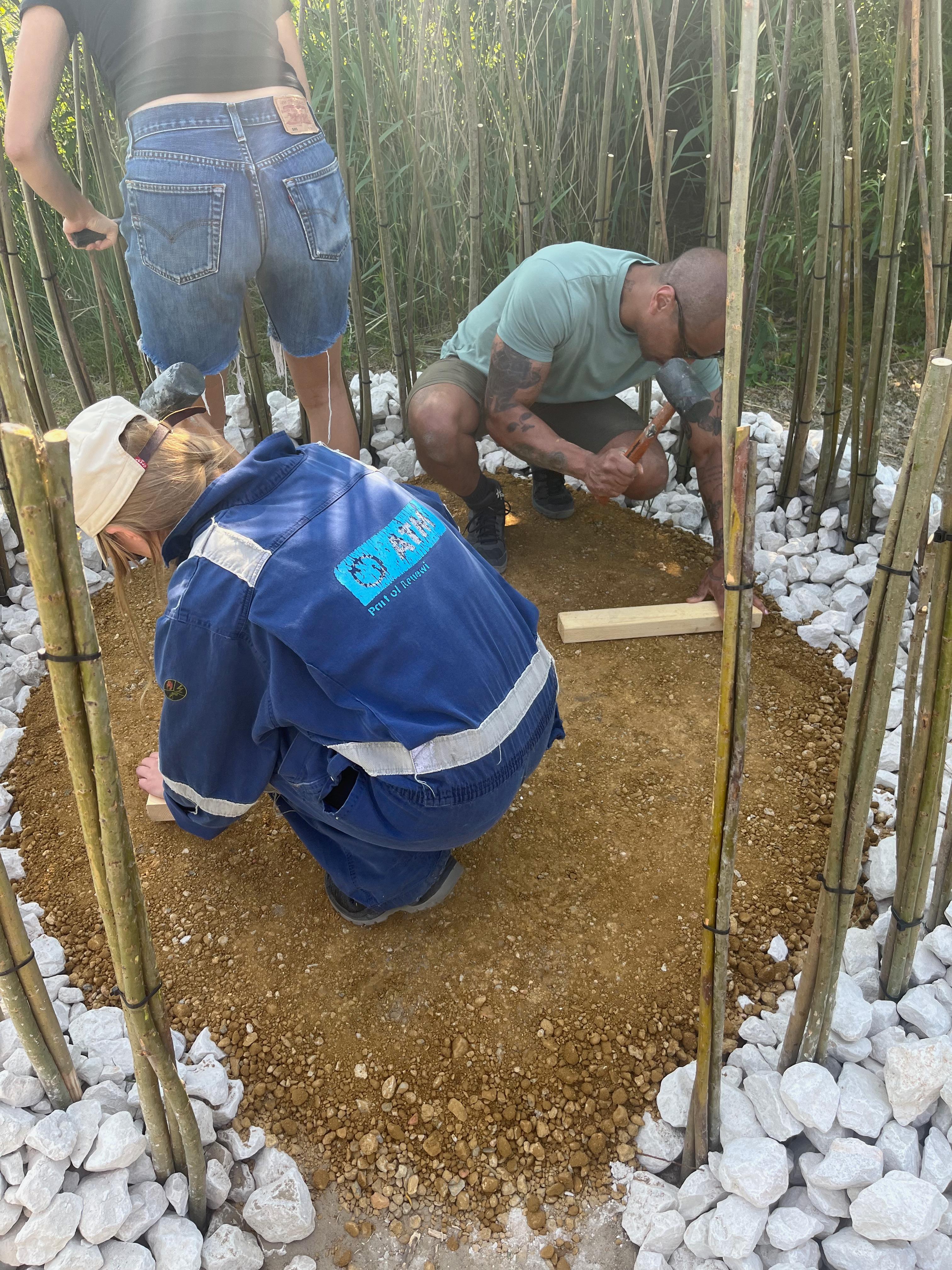 Bouwworkshop 'aarde rammen'